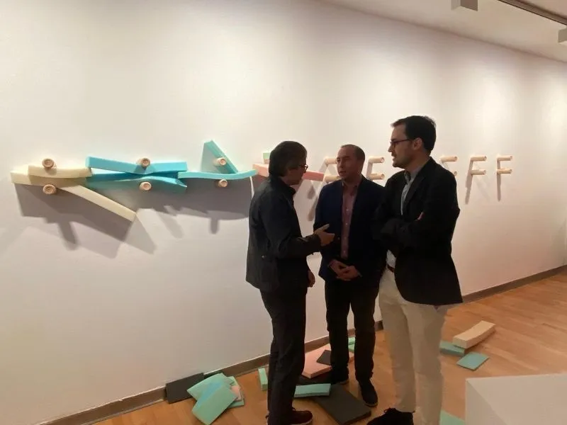 Inauguración en el Da2 de la muestra ‘Jugar sin tiempo’ en colaboración con el Instituto Fernando de Rojas 