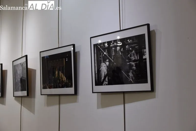 Exposición ‘Momentos de la Semana de Pasión’, de Javier Barco, en el Espacio Joven. Foto de Vanesa Martins