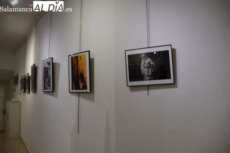 Exposición ‘Momentos de la Semana de Pasión’, de Javier Barco, en el Espacio Joven. Foto de Vanesa Martins