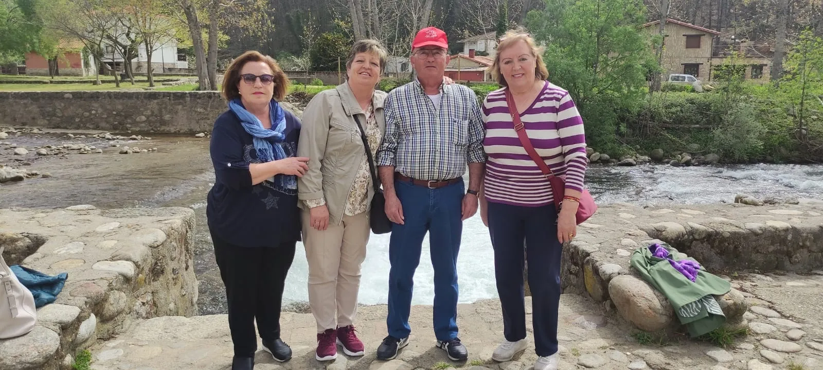 La asociación de mayores organizaba este sábado una excursión al valle del Jerte