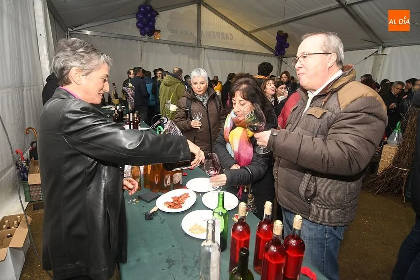 Pequeños productores vinícolas en la 2ª Noche de vinos y Rosas/ Fotos: Adrián M.Pastor