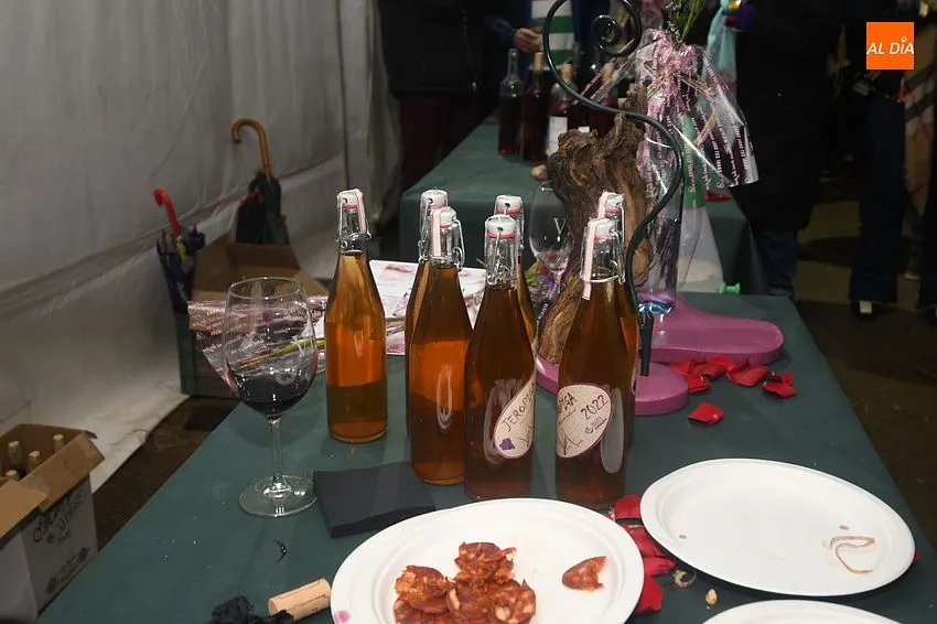 Pequeños productores vinícolas en la 2ª Noche de vinos y Rosas/ Fotos: Adrián M.Pastor