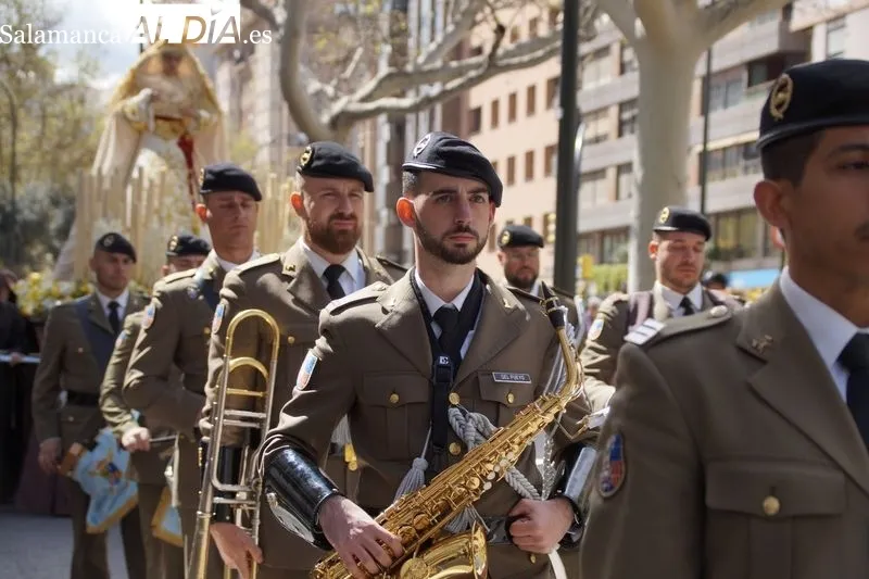 Foto 2 - Emocionante solo de saxof&oacute;n del salmantino Javier Del Pueyo Ruiz en Zaragoza