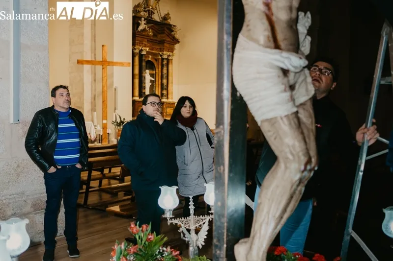 Foto 10 - Suspendida la procesi&oacute;n del V&iacute;a Crucis