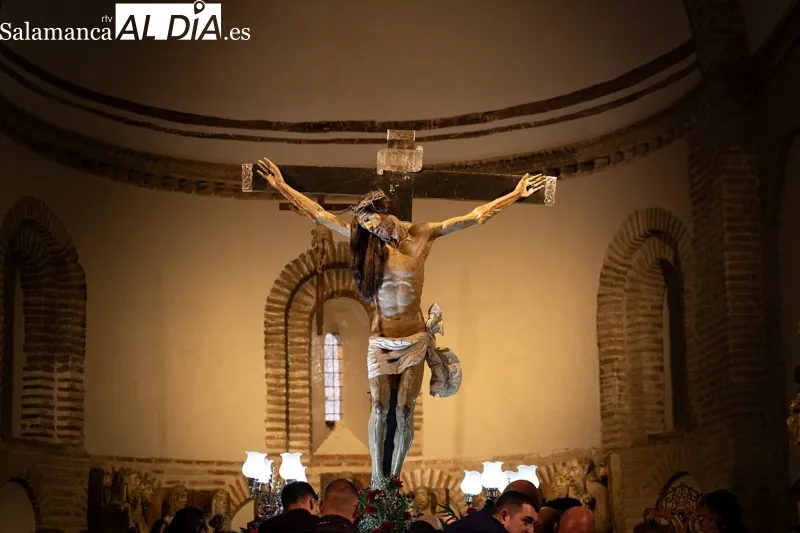 Foto 7 - Suspendida la procesi&oacute;n del V&iacute;a Crucis
