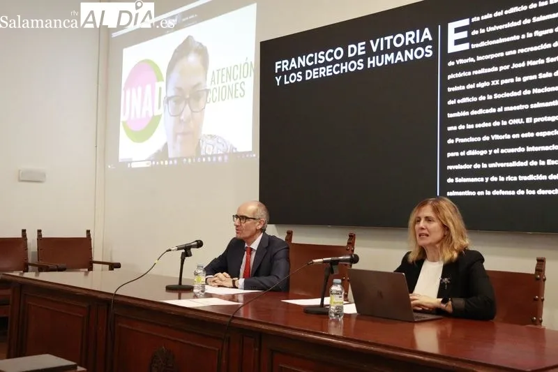 Presentación en Salamanca del proyecto Comunidades GPS para ayudar a las mujeres con adicciones que sufren violencia de género. Foto de Raúl Riego