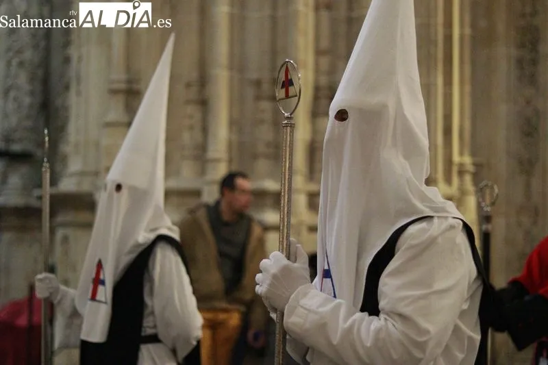 Hermanad de Nuestro padre Jesús del Vía Crucis | FOTOS: David Sañudo y Raúl González Riego
