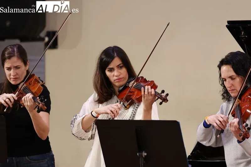 Fantástico concierto con la presencia de más de 110 violinistas de CyL   | FOTOS: David Sañudo 