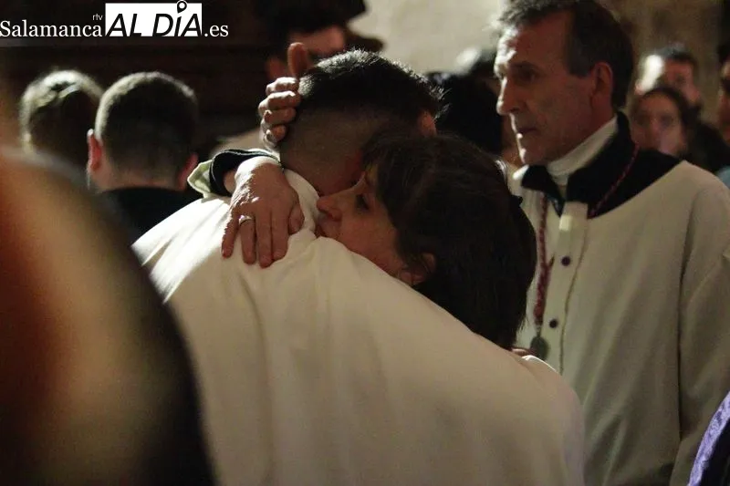 La lluvia y el viento obligan a suspender una nueva procesión: el Cristo de la Agonía no puede salir de Las Úrsulas | FOTOS: Raúl González Riego 
