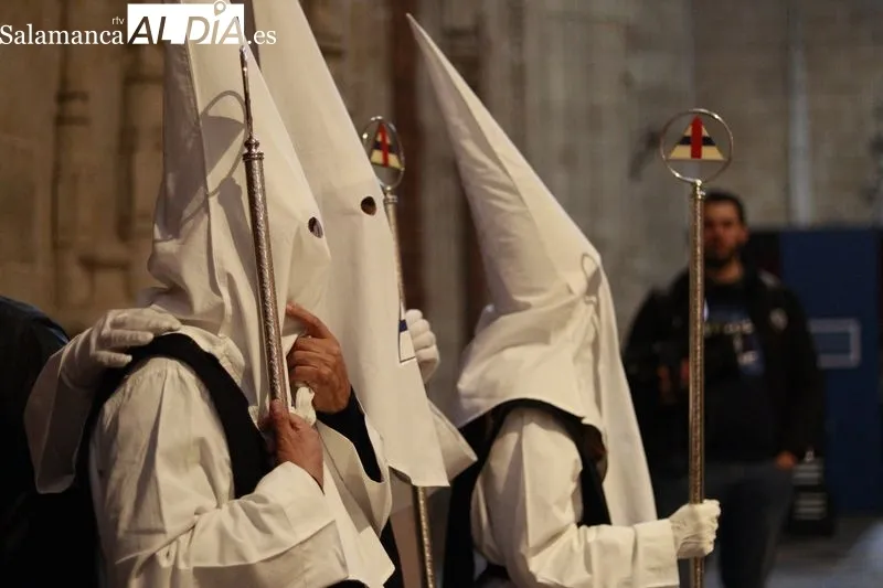 Hermanad de Nuestro padre Jesús del Vía Crucis | FOTOS: David Sañudo y Raúl González Riego