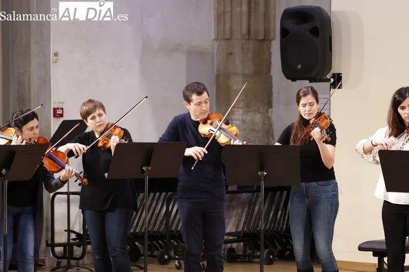 Fantástico concierto con la presencia de más de 110 violinistas de CyL   | FOTOS: David Sañudo 