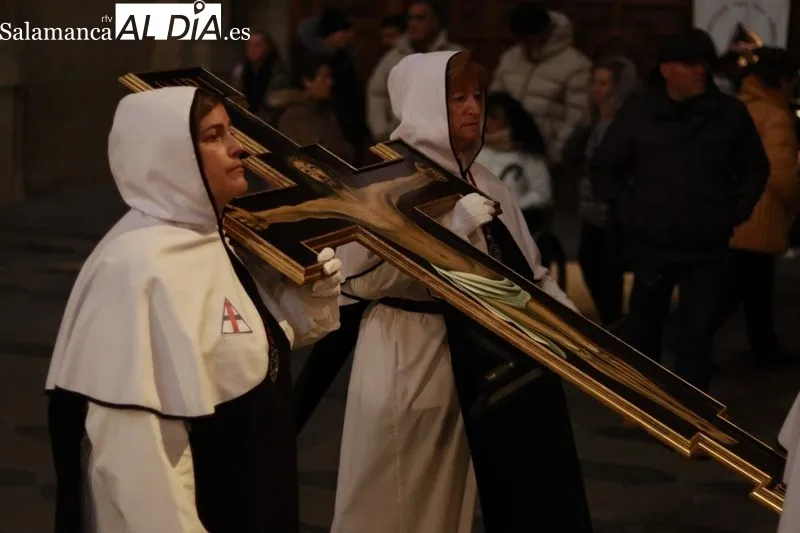 Hermanad de Nuestro padre Jesús del Vía Crucis | FOTOS: David Sañudo y Raúl González Riego