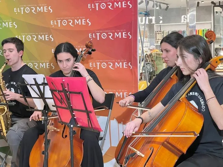 Actuación Especial de la Joven Orquesta Antonio Machado en El Tormes 