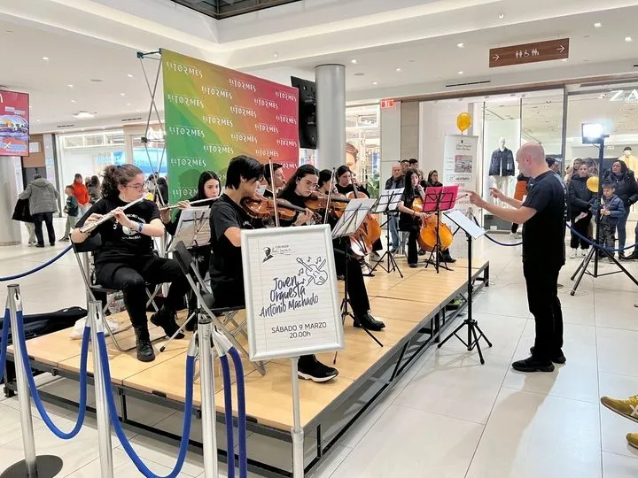 Actuación Especial de la Joven Orquesta Antonio Machado en El Tormes 