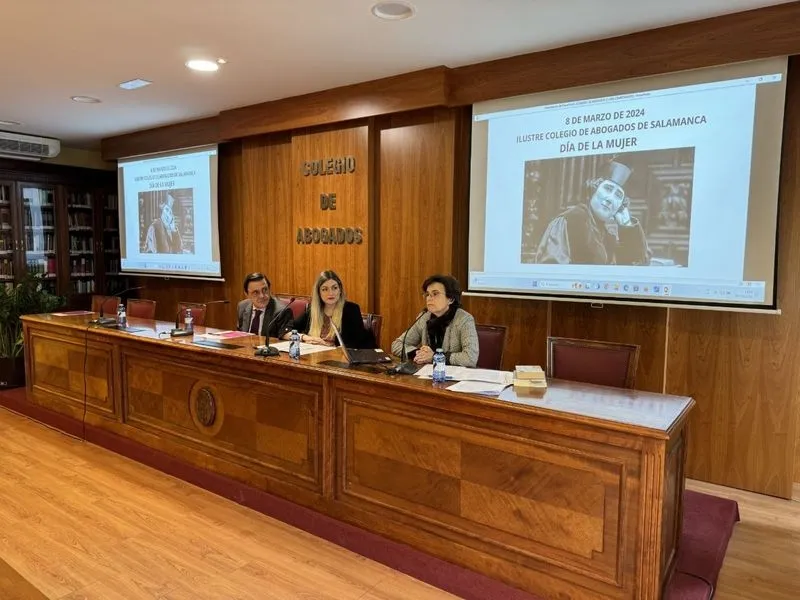 Foto 4 - El Colegio de Abogados de Salamanca celebra el 8M