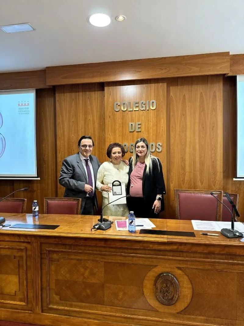 Foto 2 - El Colegio de Abogados de Salamanca celebra el 8M