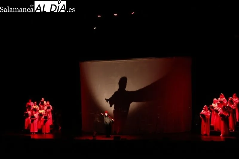 'Carmina Burana’ de La Fura dels Baus en el CAEM. Fotos: David Sañudo