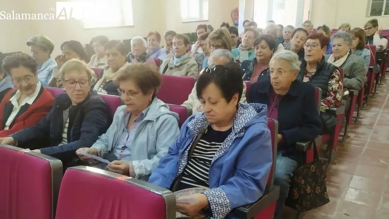 Las mujeres de la asociación se reunieron para celebrar el día del Libro
