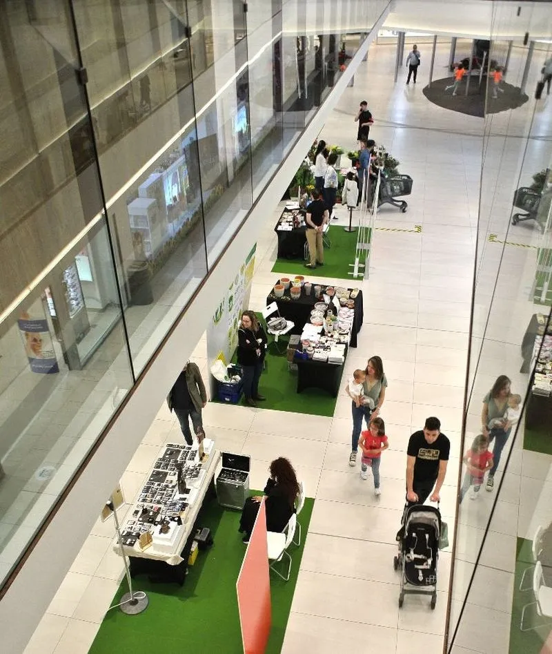 Feria del Día de la Madre de 2023 en el centro comercial El Tormes