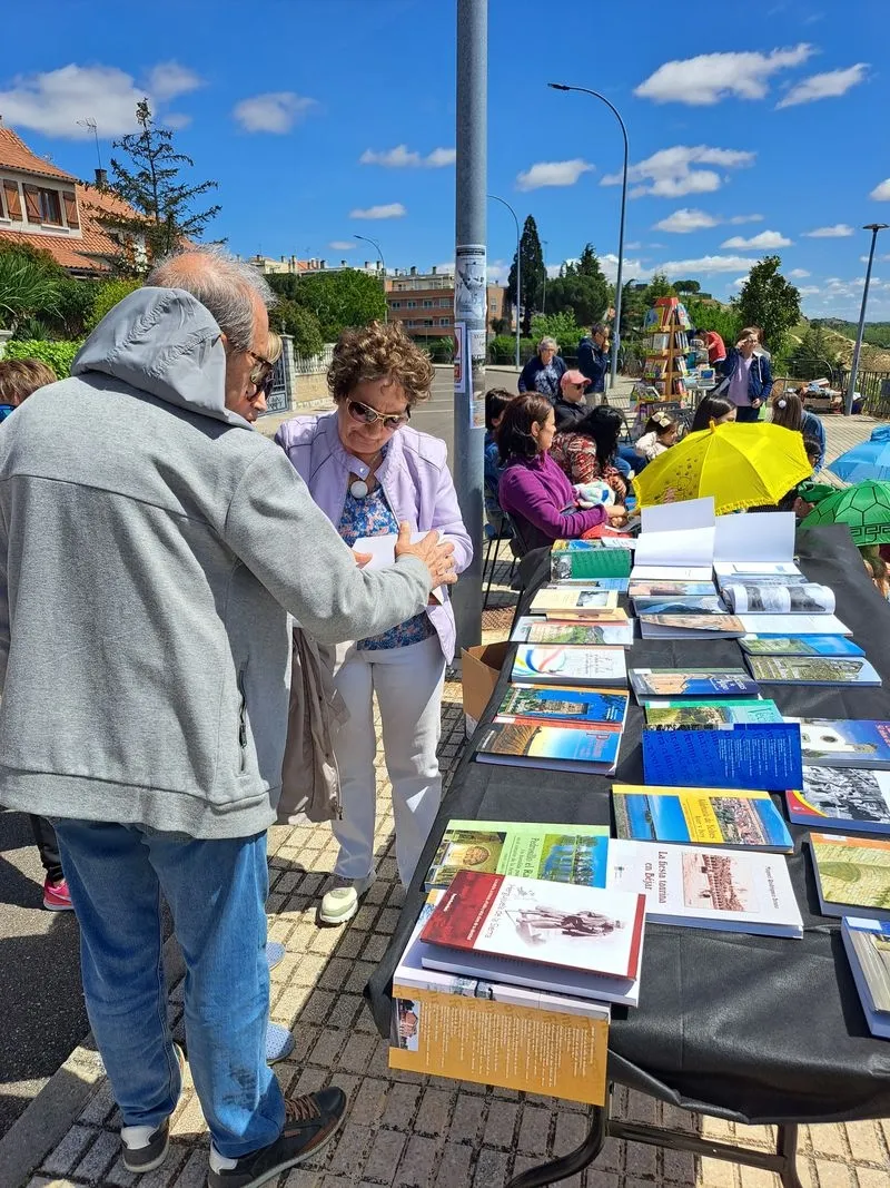 Anterior edición del Día del Libro en Carbajosa.