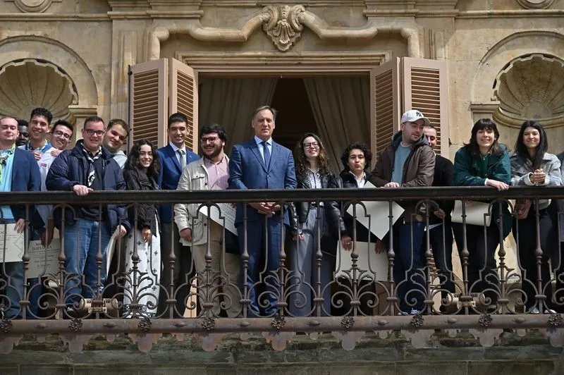 Entrega de los premios a las 21 asociaciones juveniles de la ciudad que han resultado ganadoras en el XIV Concurso de Proyectos Juveniles