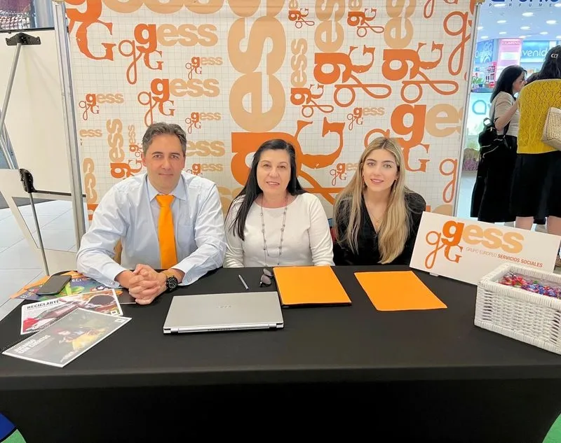 II Feria de empleo 'El talento tiene un plan' en el Centro Comercial El Tormes. Foto: CCET