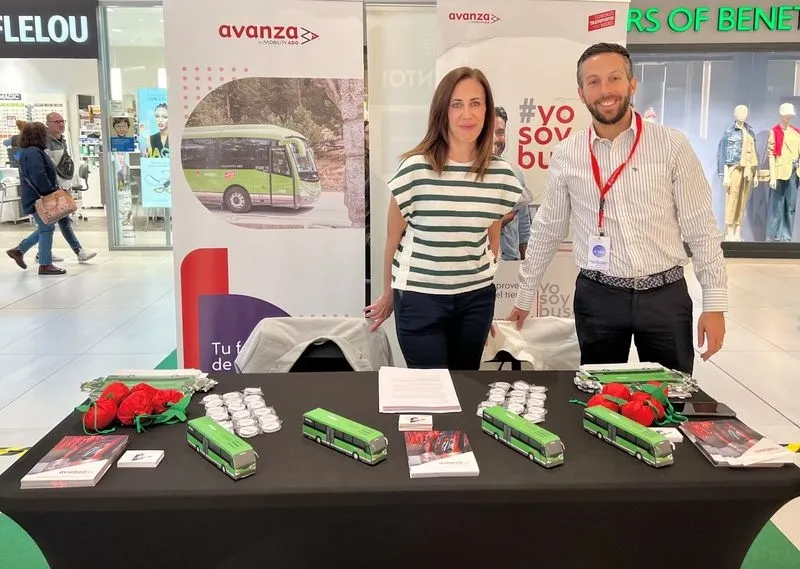 II Feria de empleo 'El talento tiene un plan' en el Centro Comercial El Tormes. Foto: CCET