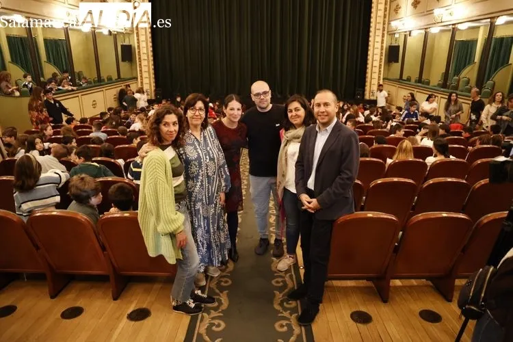 Más de 1.800 escolares participarán esta semana en el programa de ‘Teatro en inglés’  | FOTOS: David Sañudo 
