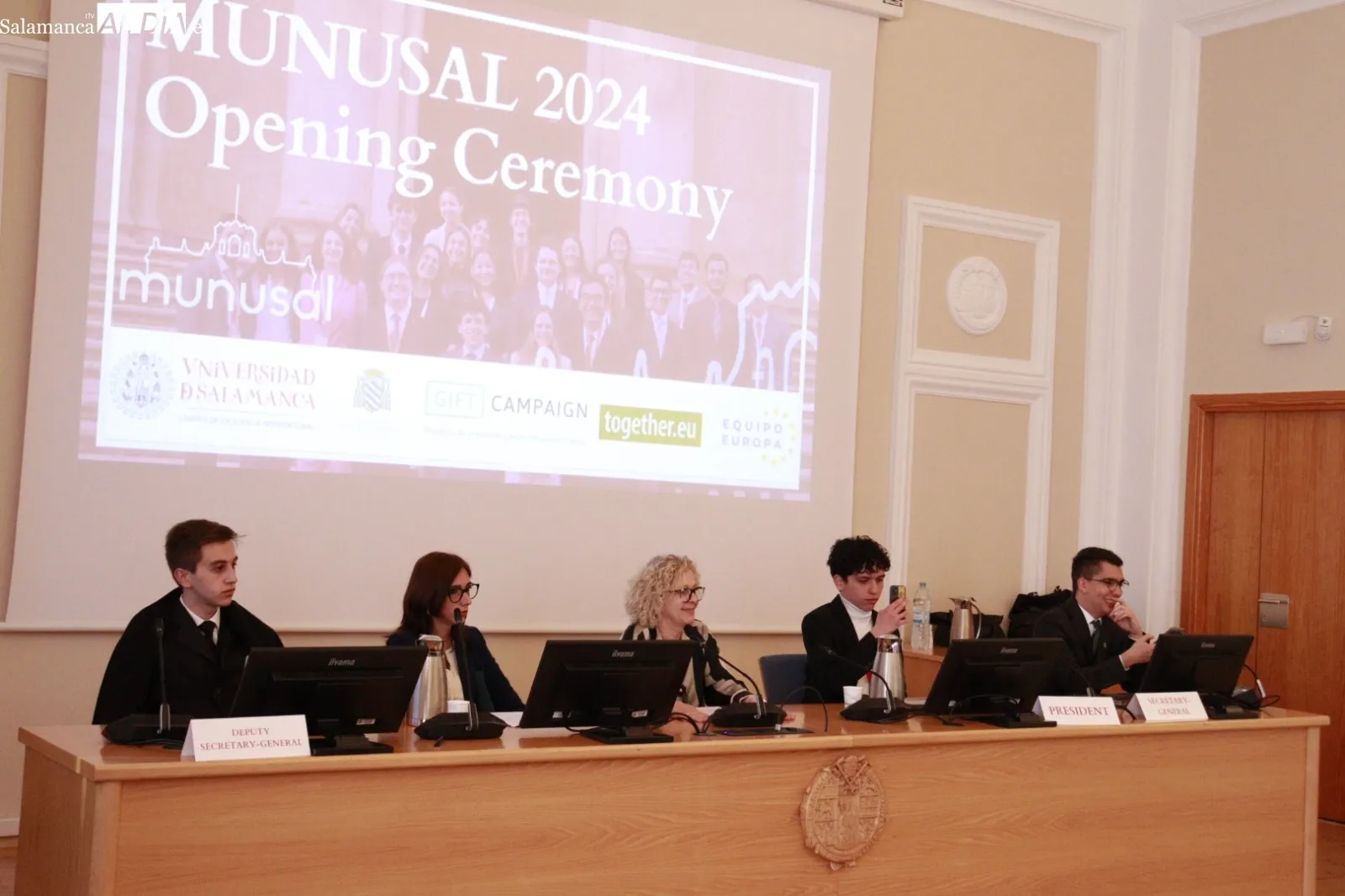 Ceremonia de apertura del XVI Modelo Universitario de Naciones Unidas de la Universidad de Salamanca 2024. Fotos: Raúl González Riego
