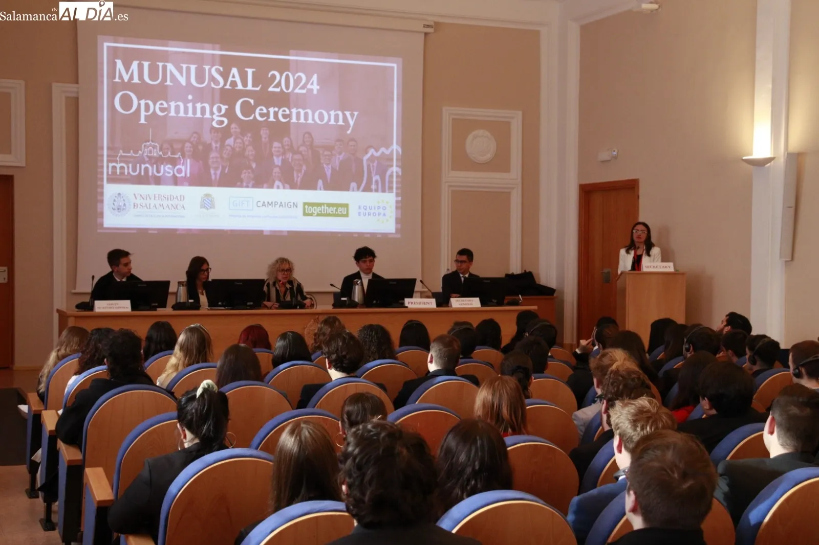 Ceremonia de apertura del XVI Modelo Universitario de Naciones Unidas de la Universidad de Salamanca 2024. Fotos: Raúl González Riego
