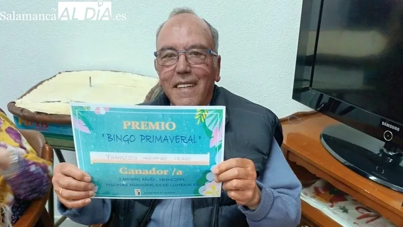 En la tarde de juego participaron cerca de un centenar de vecinos de todas las edades
