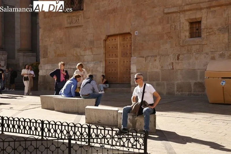 Ambiente en el centro de Salamanca en la tarde de este sábado. Fotos: David Sañudo