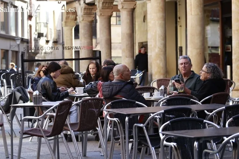 Ambiente en el centro de Salamanca el domingo. Fotos: Raúl González Riego.