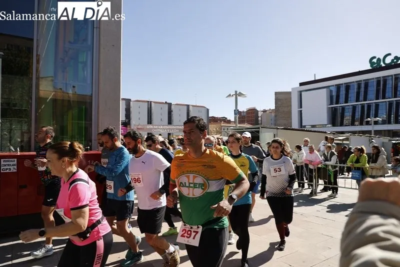Carrera popular del 23 de abril. Fotos: David Sañudo.