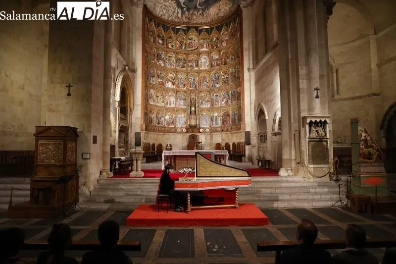 Concierto inaugural del ciclo 'Centenario Telefónica' en la Catedral Vieja de Salamanca. Fotos: David Sañudo