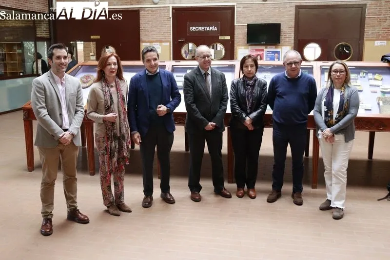 Visita a la Facultad de Farmacia de Juan Manuel Corchado, próximo rector de la USAL. Foto: Raúl Riego