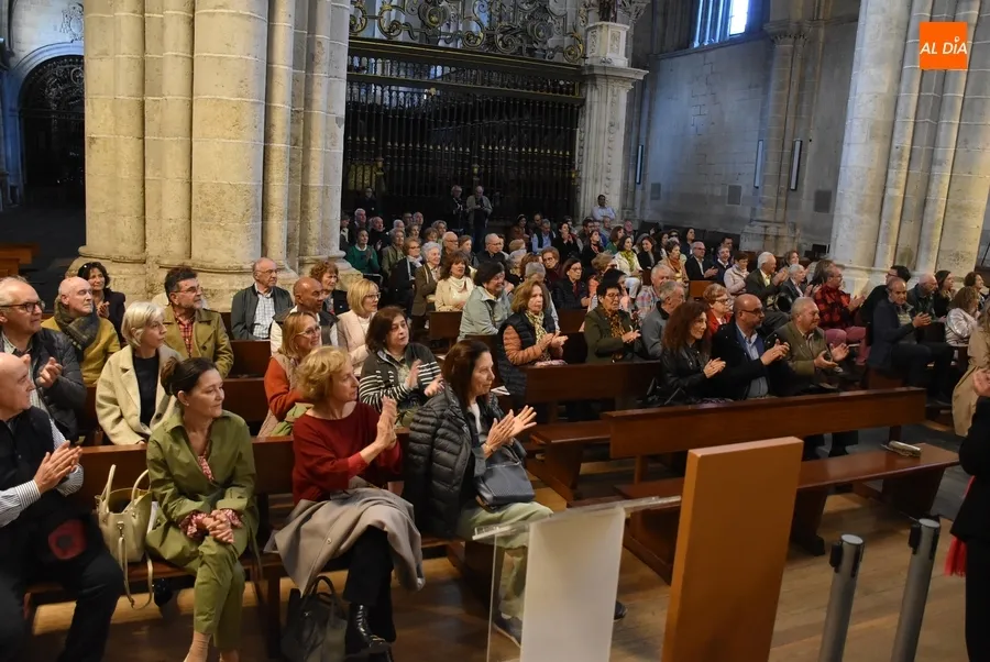 Foto 5 - Gran asistencia al concierto en la Catedral del Coro Aldebar&aacute;n de Madrid