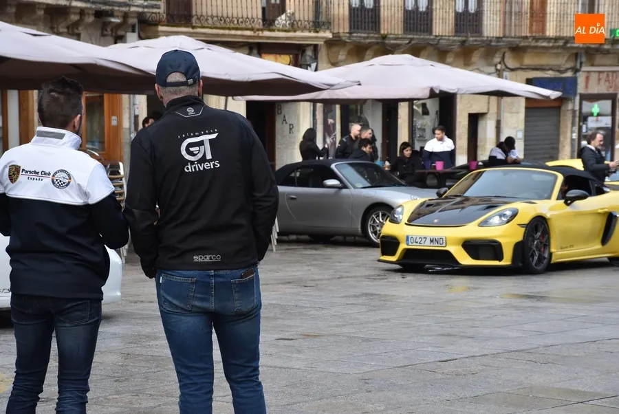 Foto 3 - Cerca de 40 veh&iacute;culos toman parte en el Encuentro de Porsche del que es epicentro Mir&oacute;briga