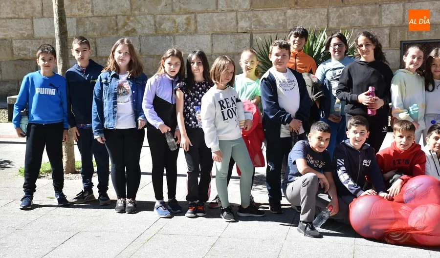 Foto 11 - San Francisco y Mir&oacute;briga disfrutan juntos del D&iacute;a de la Educaci&oacute;n F&iacute;sica en la Calle