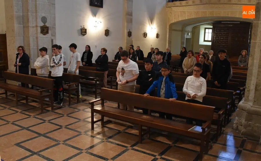 Foto 5 - Redondeada con una Vigilia las cl&aacute;sicas &lsquo;12 Horas de Oraci&oacute;n por las Vocaciones&rsquo;