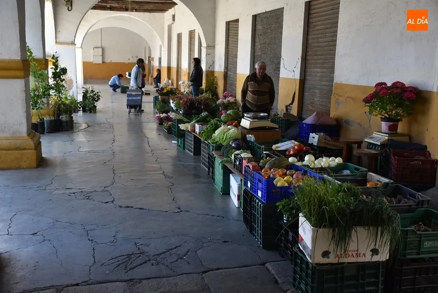 Foto 3 - El 23 de abril adelanta al lunes el cl&aacute;sico mercado de los martes