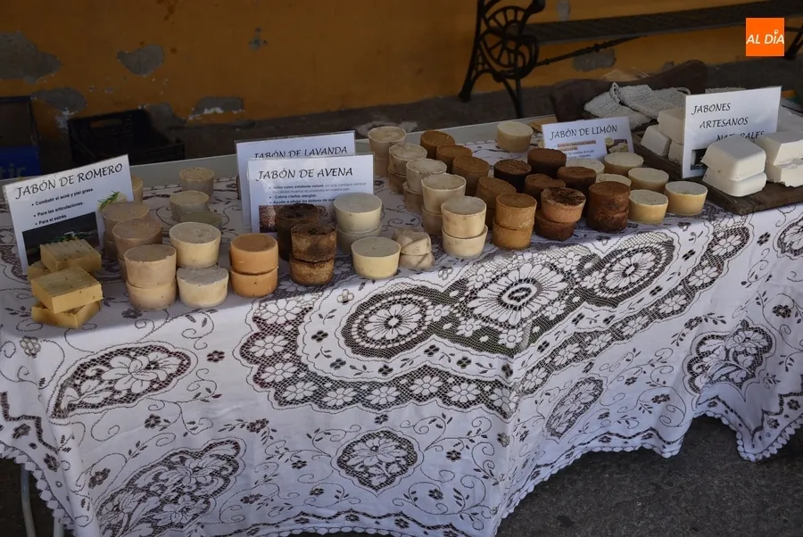 Foto 7 - El 23 de abril adelanta al lunes el cl&aacute;sico mercado de los martes