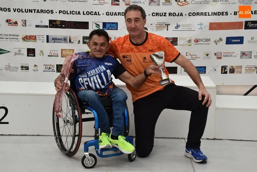 Foto 4 - Los subcampeones de 2023, Antonio Silva y Alessandra Santamar&iacute;a, ganan la Media Marat&oacute;n 2024