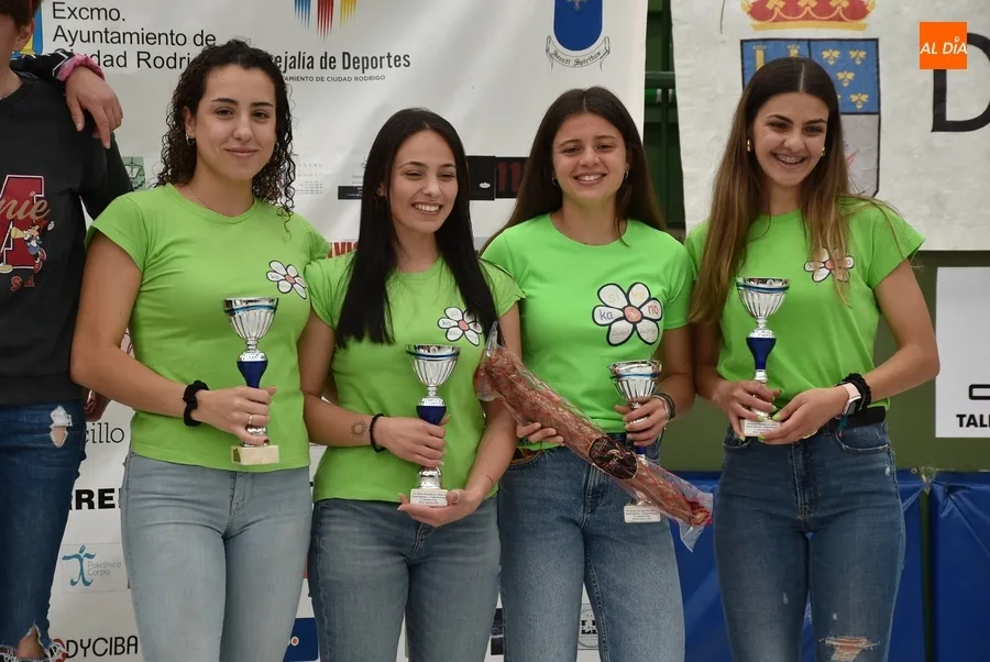 Foto 5 - Los subcampeones de 2023, Antonio Silva y Alessandra Santamar&iacute;a, ganan la Media Marat&oacute;n 2024
