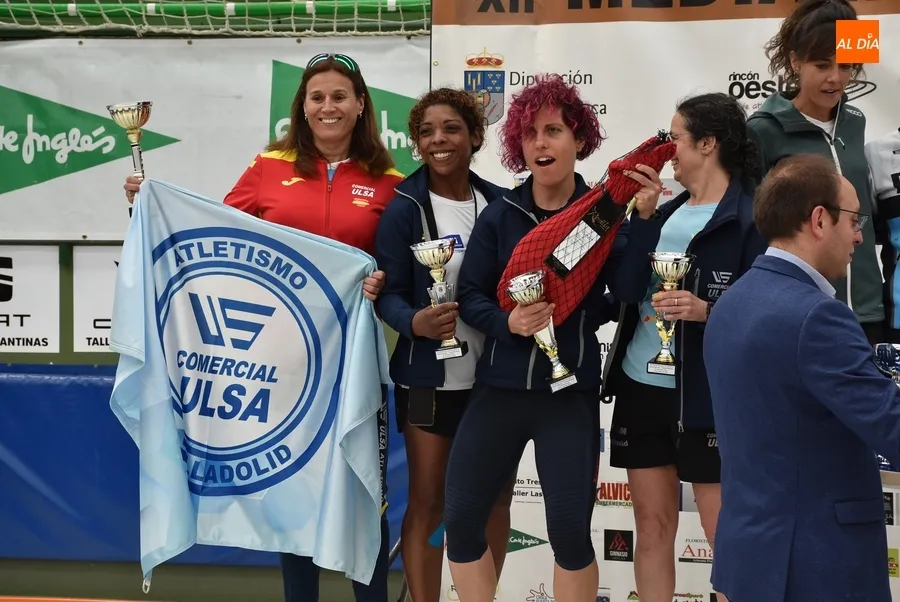 Foto 6 - Los subcampeones de 2023, Antonio Silva y Alessandra Santamar&iacute;a, ganan la Media Marat&oacute;n 2024
