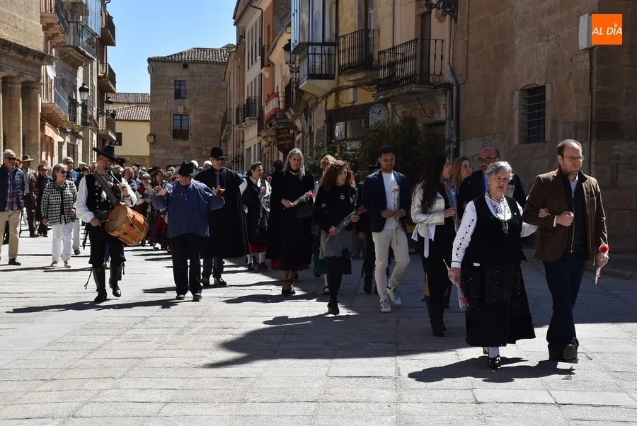 Foto 8 - El Bot&oacute;n Charro recuerda a D&aacute;maso Ledesma entre las preguntas de unos cuantos turistas