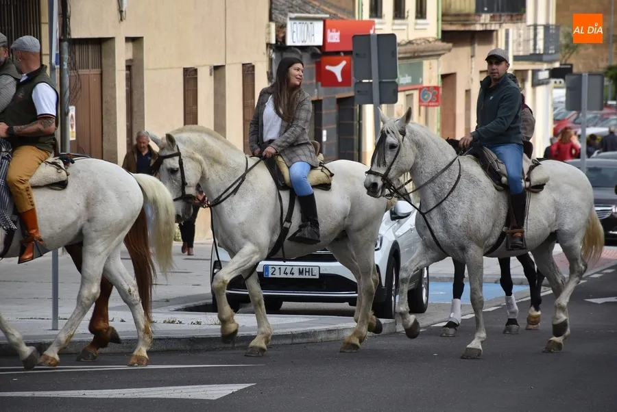 Foto 10 - Inician su cabalgada los 26 jinetes participantes en la Ruta Ecuestre de las Fortificaciones