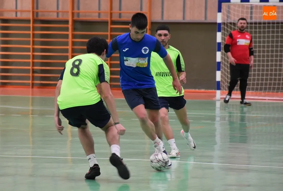 Foto 11 - Nido FC endosa una manita al III de Futormes en el cierre liguero de ambos
