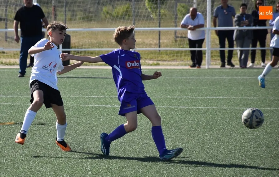 Foto 4 - Victoria con remontada del Alev&iacute;n A del Ciudad Rodrigo ante el equipo que le preced&iacute;a