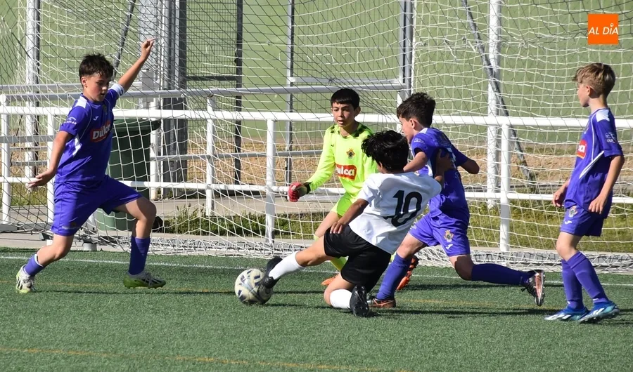 Foto 9 - Victoria con remontada del Alev&iacute;n A del Ciudad Rodrigo ante el equipo que le preced&iacute;a
